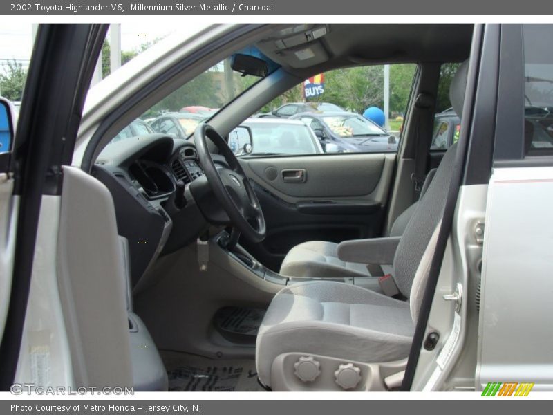 Millennium Silver Metallic / Charcoal 2002 Toyota Highlander V6