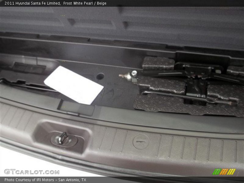 Frost White Pearl / Beige 2011 Hyundai Santa Fe Limited