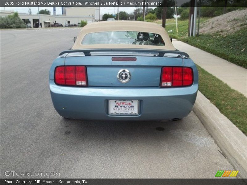 Windveil Blue Metallic / Medium Parchment 2005 Ford Mustang V6 Deluxe Convertible