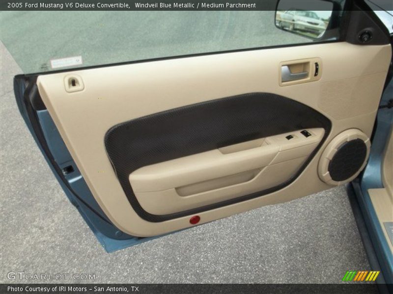 Windveil Blue Metallic / Medium Parchment 2005 Ford Mustang V6 Deluxe Convertible