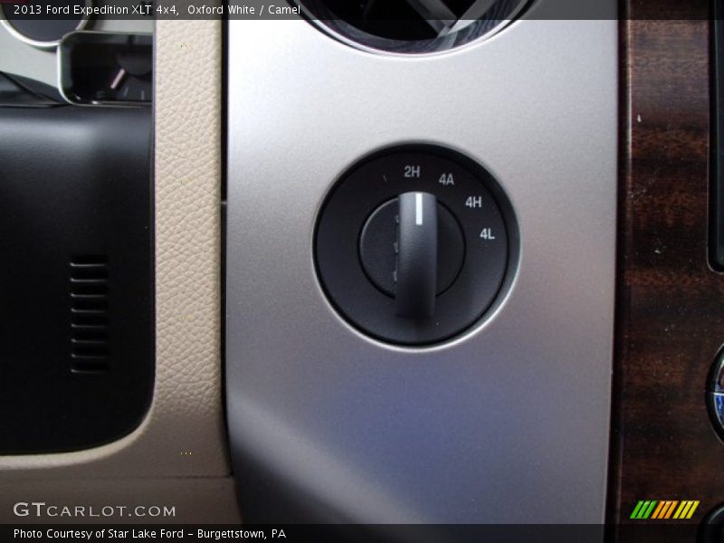 Oxford White / Camel 2013 Ford Expedition XLT 4x4