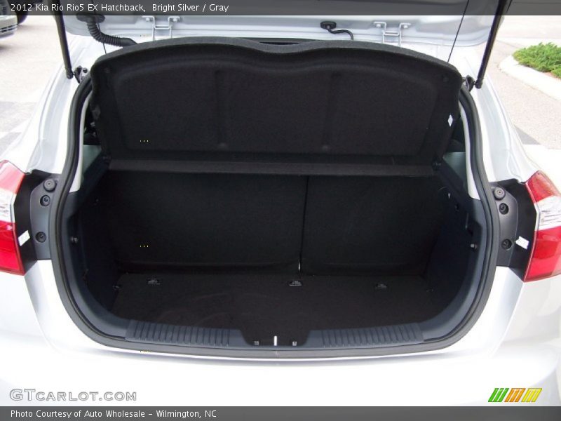  2012 Rio Rio5 EX Hatchback Trunk