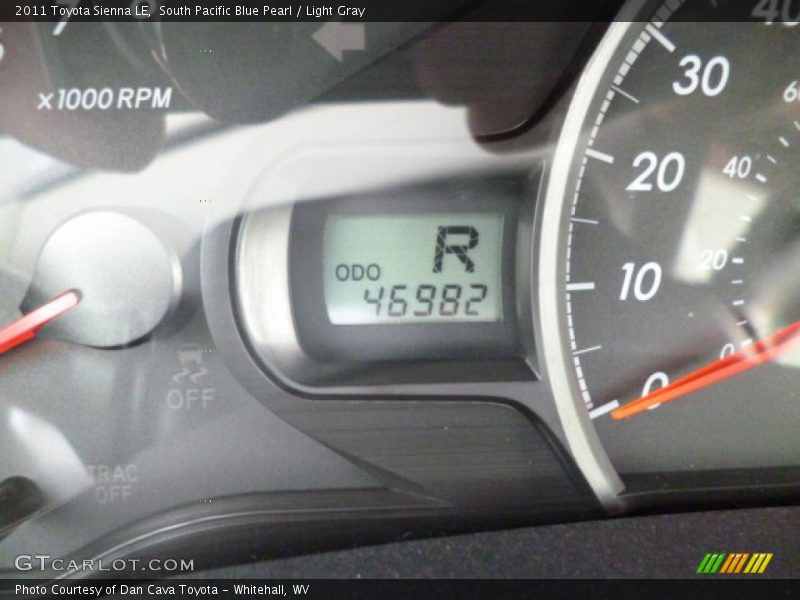 South Pacific Blue Pearl / Light Gray 2011 Toyota Sienna LE