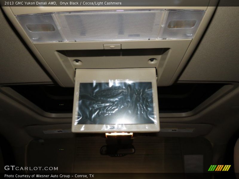 Onyx Black / Cocoa/Light Cashmere 2013 GMC Yukon Denali AWD