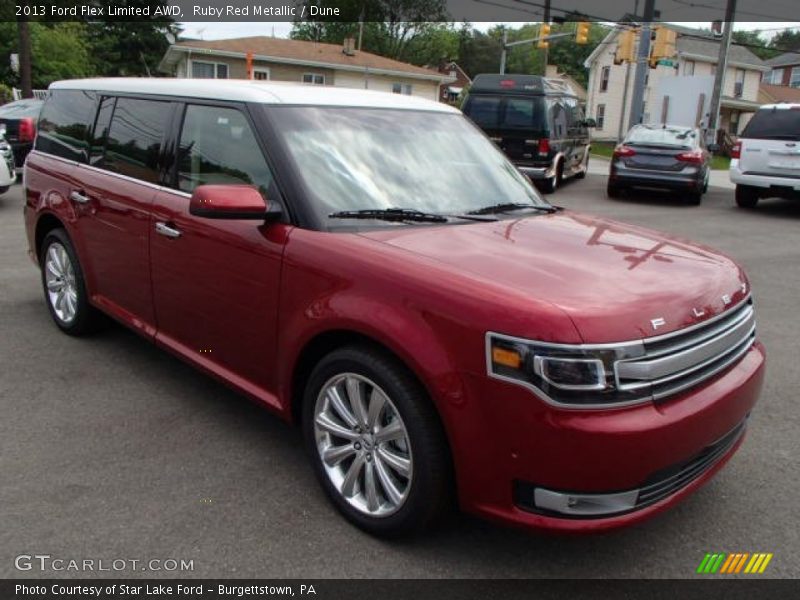Front 3/4 View of 2013 Flex Limited AWD