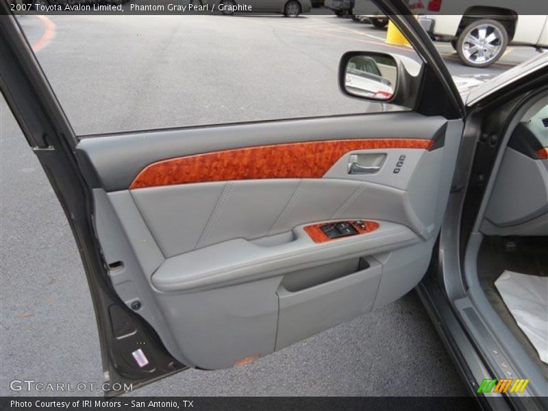 Phantom Gray Pearl / Graphite 2007 Toyota Avalon Limited