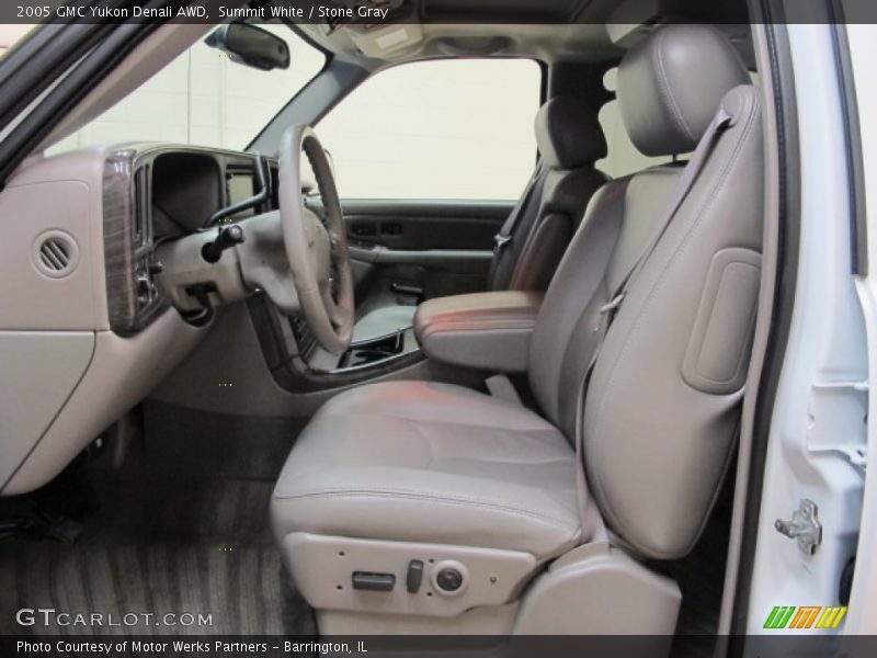 Summit White / Stone Gray 2005 GMC Yukon Denali AWD