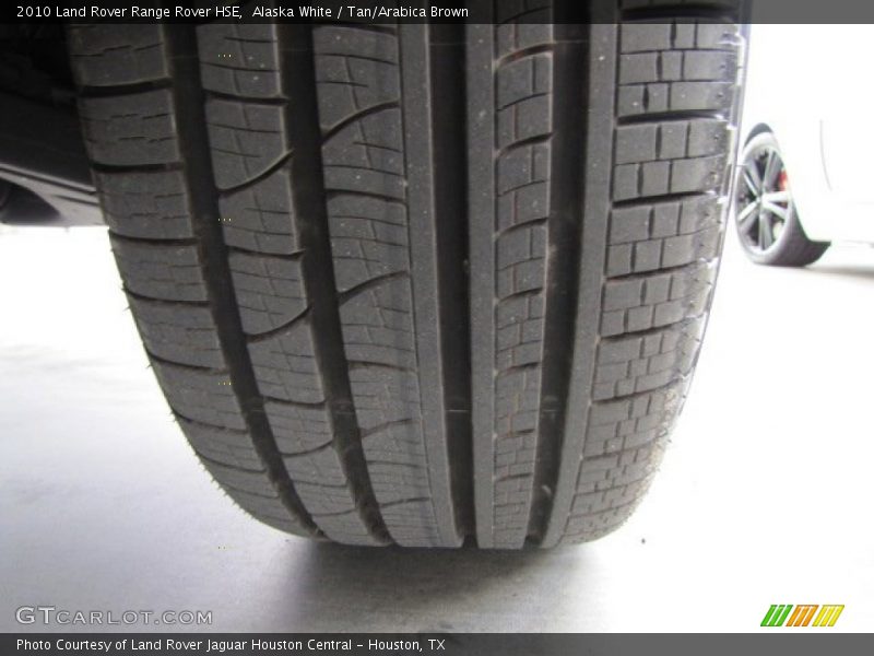 Alaska White / Tan/Arabica Brown 2010 Land Rover Range Rover HSE