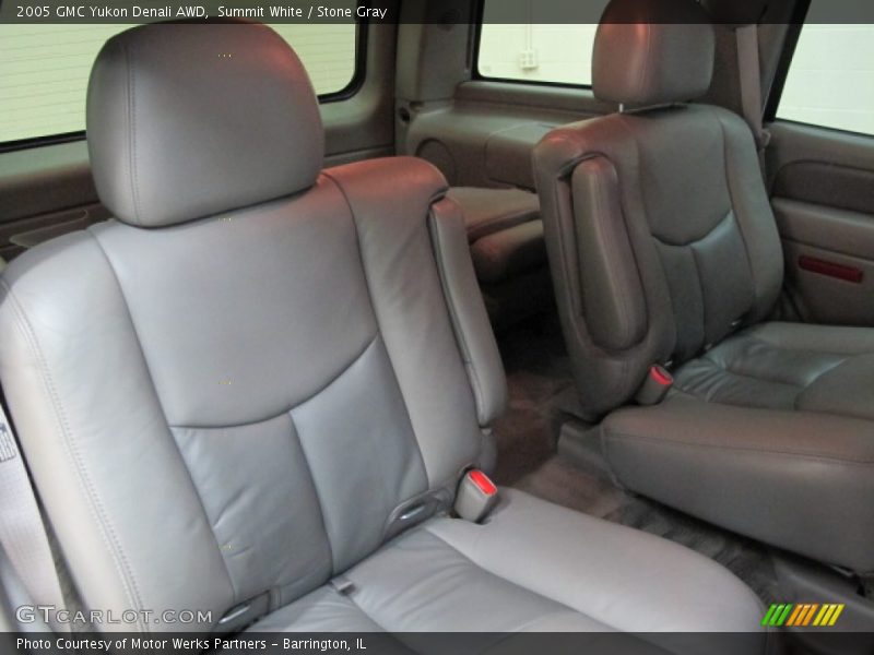Summit White / Stone Gray 2005 GMC Yukon Denali AWD