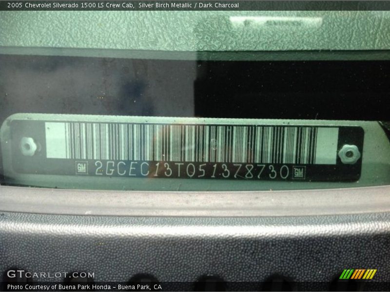 Silver Birch Metallic / Dark Charcoal 2005 Chevrolet Silverado 1500 LS Crew Cab