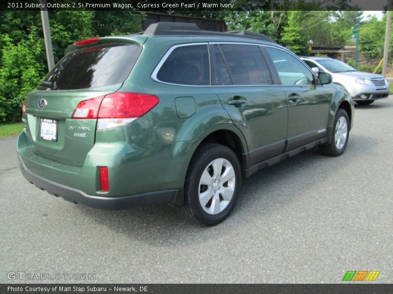 Cypress Green Pearl / Warm Ivory 2011 Subaru Outback 2.5i Premium Wagon