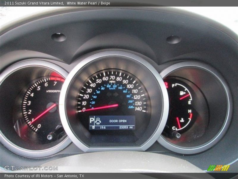 White Water Pearl / Beige 2011 Suzuki Grand Vitara Limited