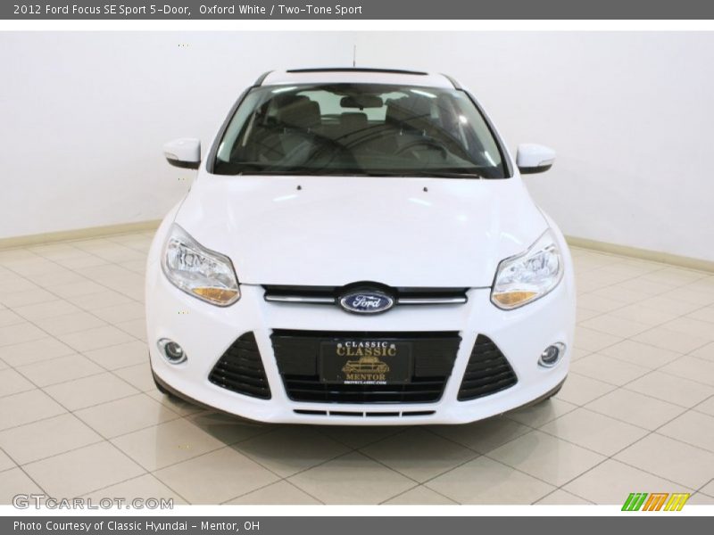 Oxford White / Two-Tone Sport 2012 Ford Focus SE Sport 5-Door