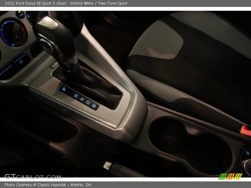 Oxford White / Two-Tone Sport 2012 Ford Focus SE Sport 5-Door