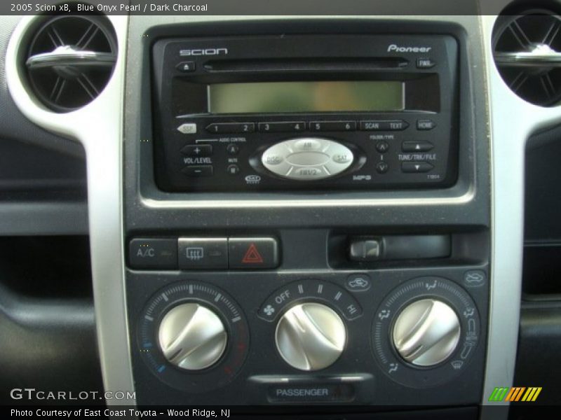 Blue Onyx Pearl / Dark Charcoal 2005 Scion xB
