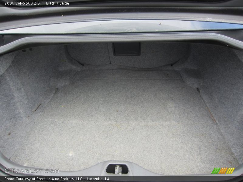 Black / Beige 2006 Volvo S60 2.5T
