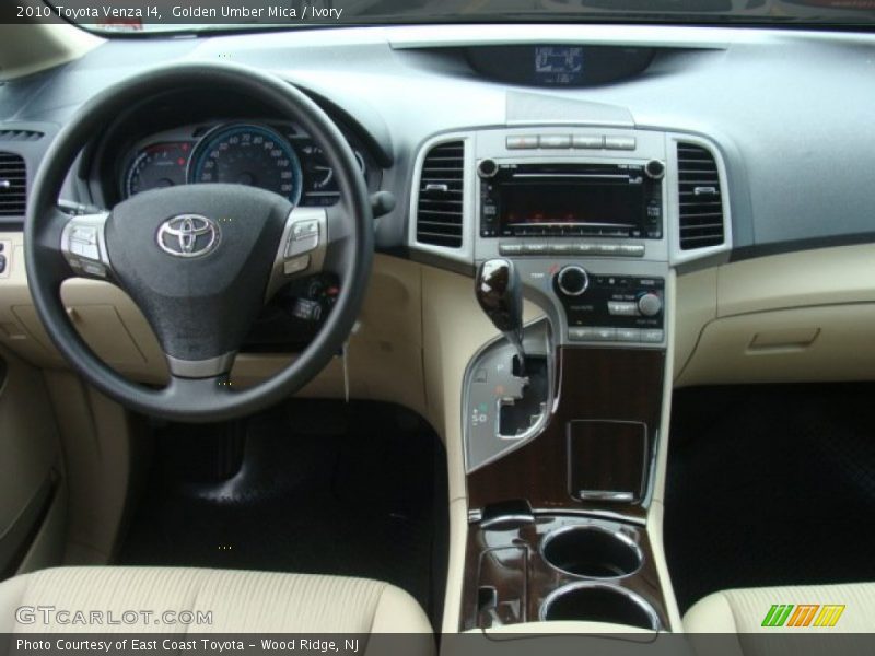 Golden Umber Mica / Ivory 2010 Toyota Venza I4