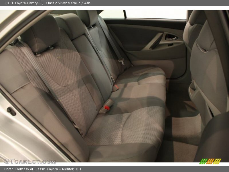 Classic Silver Metallic / Ash 2011 Toyota Camry SE