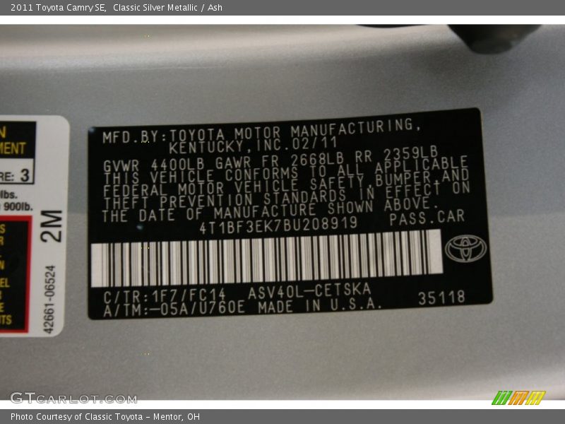 Classic Silver Metallic / Ash 2011 Toyota Camry SE