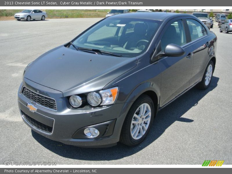 Front 3/4 View of 2013 Sonic LT Sedan