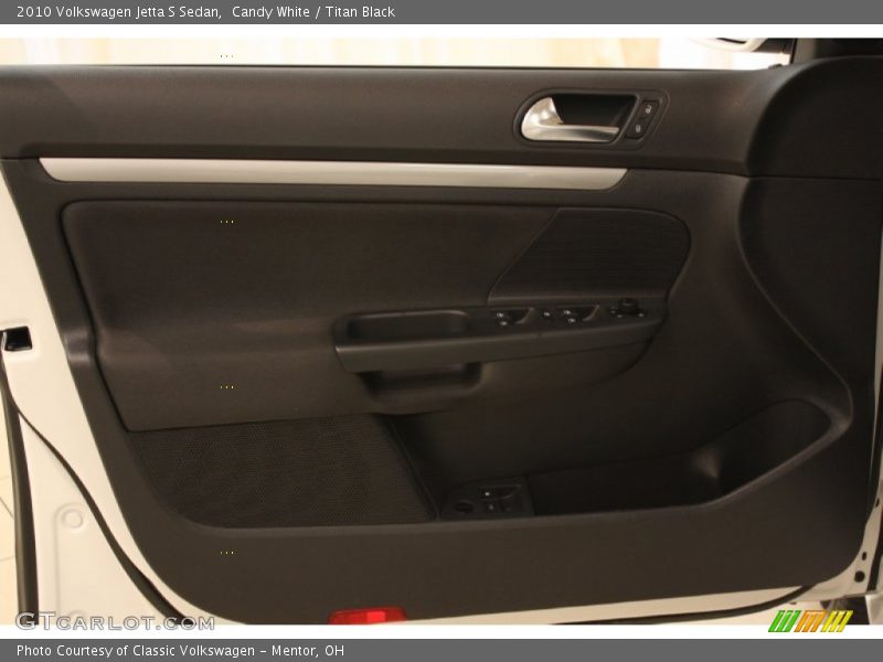 Candy White / Titan Black 2010 Volkswagen Jetta S Sedan