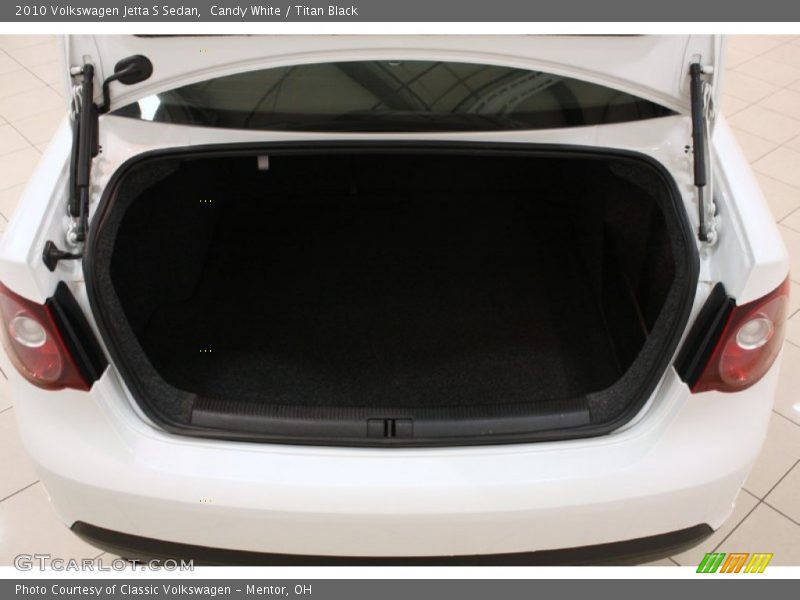 Candy White / Titan Black 2010 Volkswagen Jetta S Sedan
