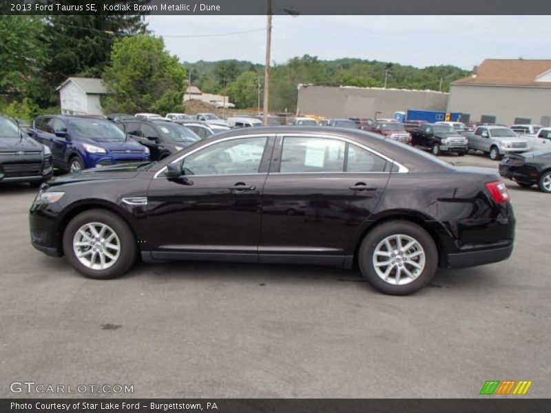 Kodiak Brown Metallic / Dune 2013 Ford Taurus SE