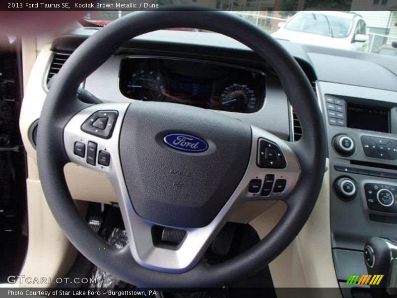 Kodiak Brown Metallic / Dune 2013 Ford Taurus SE