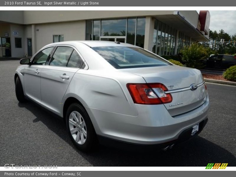 Ingot Silver Metallic / Light Stone 2010 Ford Taurus SE