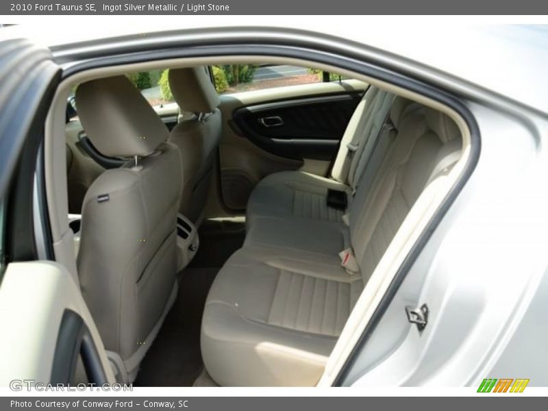 Ingot Silver Metallic / Light Stone 2010 Ford Taurus SE
