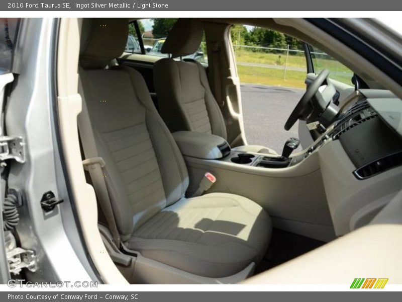 Ingot Silver Metallic / Light Stone 2010 Ford Taurus SE