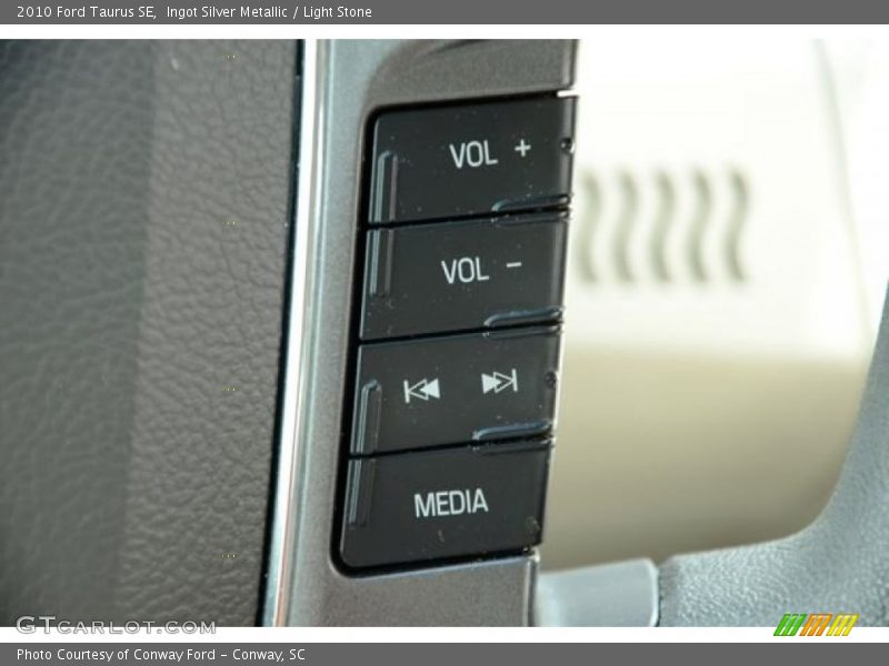 Ingot Silver Metallic / Light Stone 2010 Ford Taurus SE