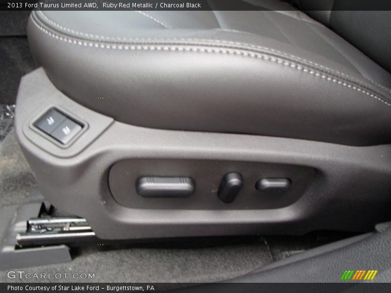 Front Seat of 2013 Taurus Limited AWD