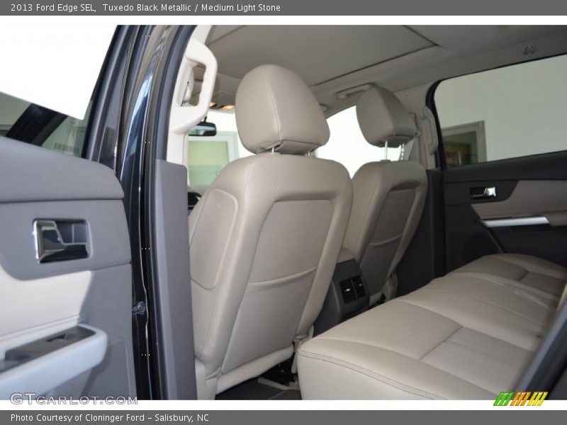 Tuxedo Black Metallic / Medium Light Stone 2013 Ford Edge SEL