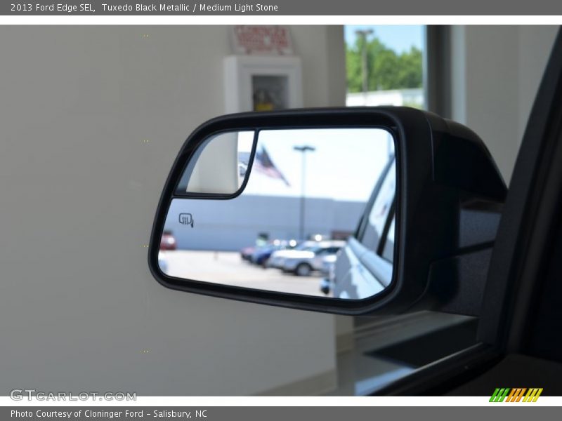 Tuxedo Black Metallic / Medium Light Stone 2013 Ford Edge SEL
