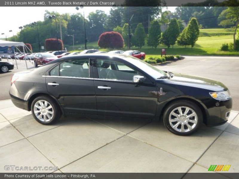Tuxedo Black Metallic / Dark Charcoal 2011 Lincoln MKZ AWD