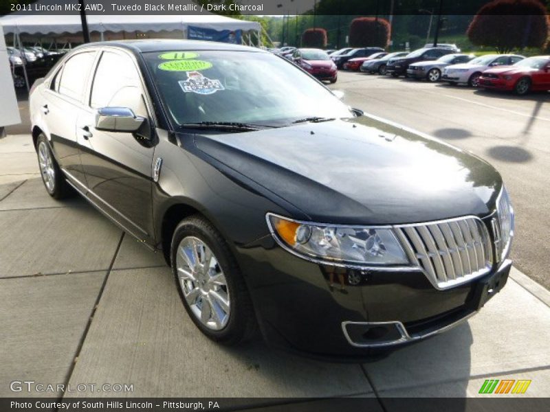 Tuxedo Black Metallic / Dark Charcoal 2011 Lincoln MKZ AWD