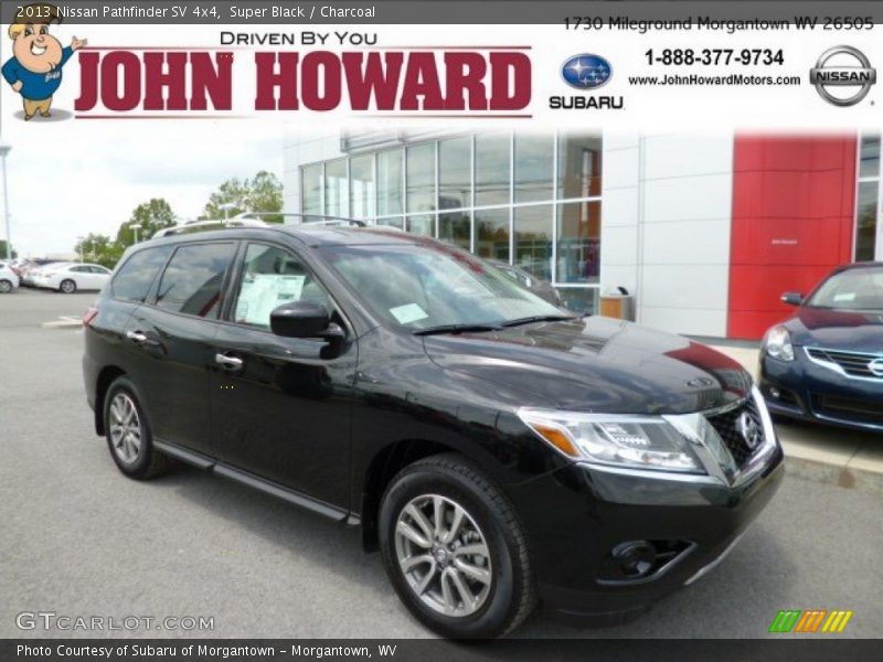 Super Black / Charcoal 2013 Nissan Pathfinder SV 4x4