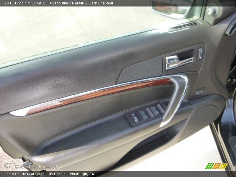 Tuxedo Black Metallic / Dark Charcoal 2011 Lincoln MKZ AWD