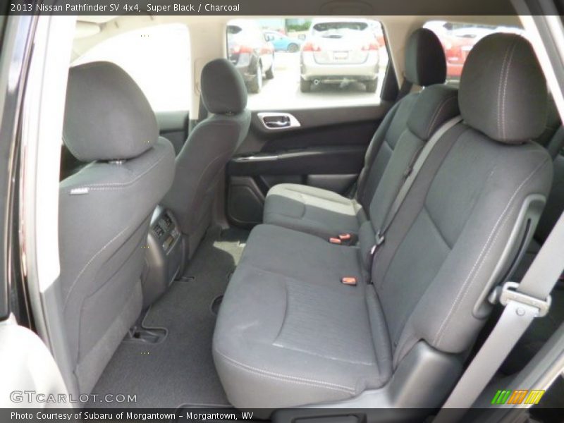 Super Black / Charcoal 2013 Nissan Pathfinder SV 4x4