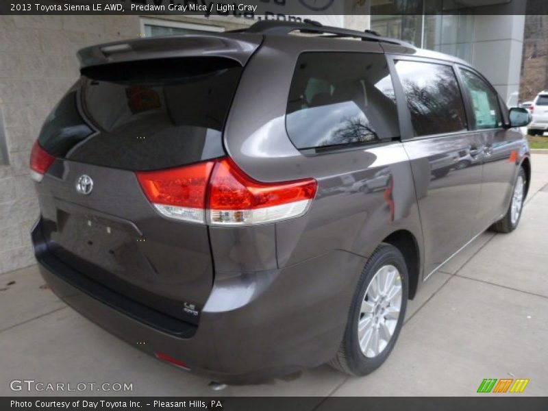 Predawn Gray Mica / Light Gray 2013 Toyota Sienna LE AWD