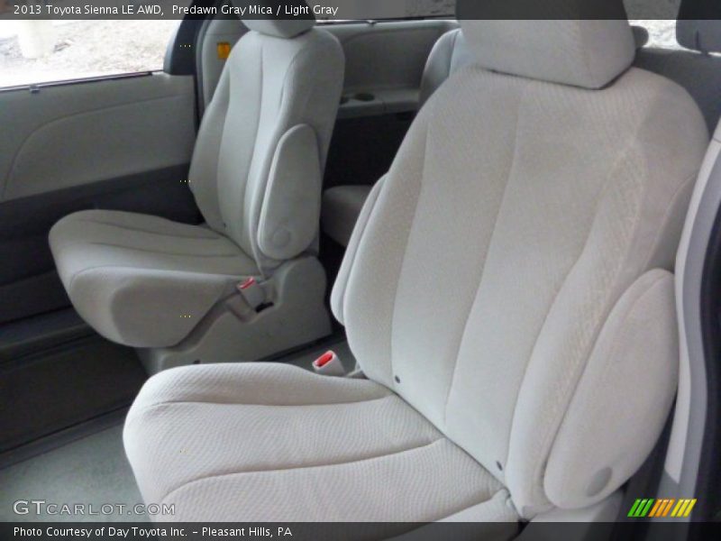 Predawn Gray Mica / Light Gray 2013 Toyota Sienna LE AWD