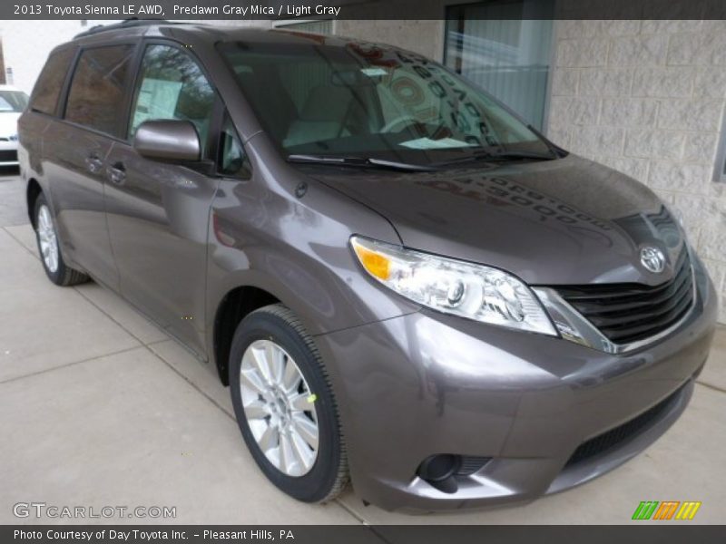 Predawn Gray Mica / Light Gray 2013 Toyota Sienna LE AWD