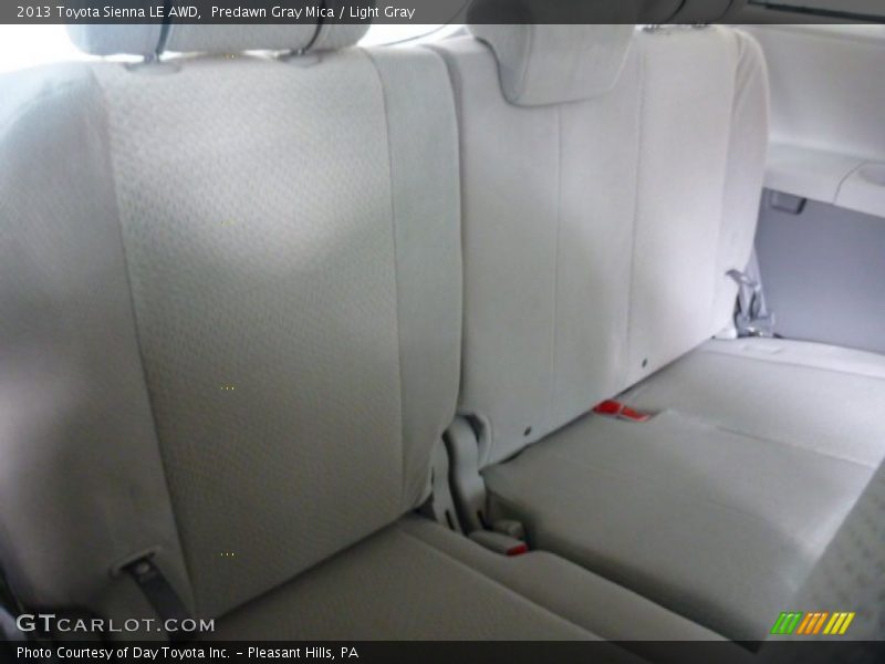 Predawn Gray Mica / Light Gray 2013 Toyota Sienna LE AWD
