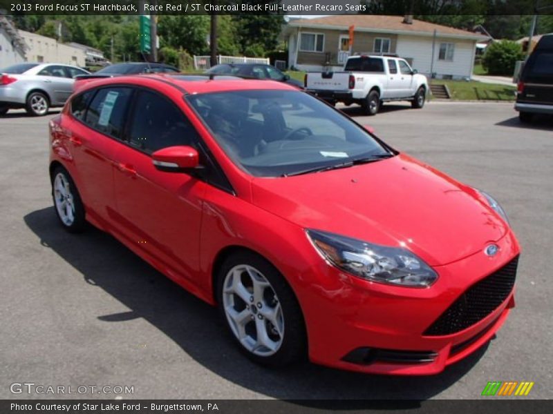 Front 3/4 View of 2013 Focus ST Hatchback