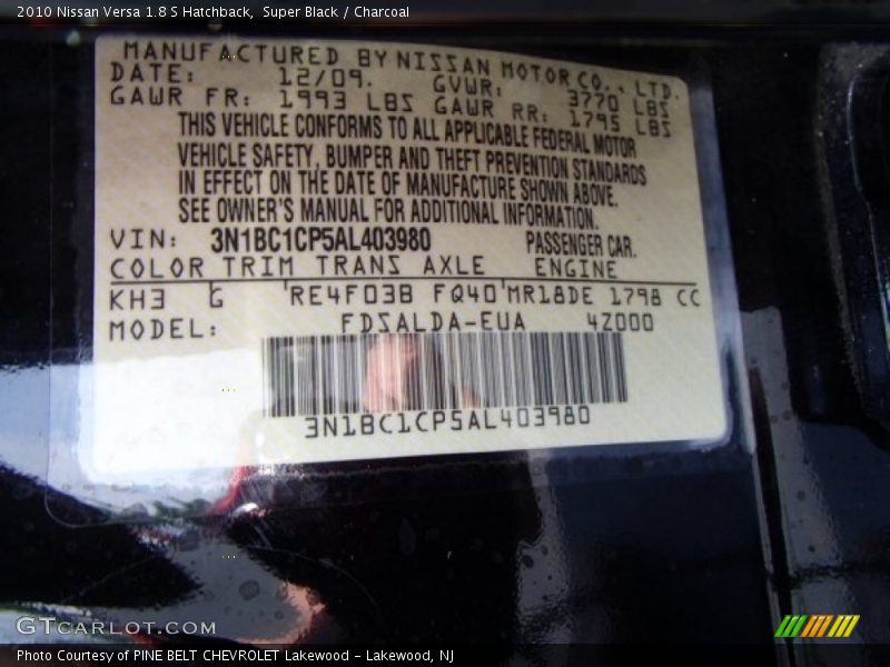 Super Black / Charcoal 2010 Nissan Versa 1.8 S Hatchback