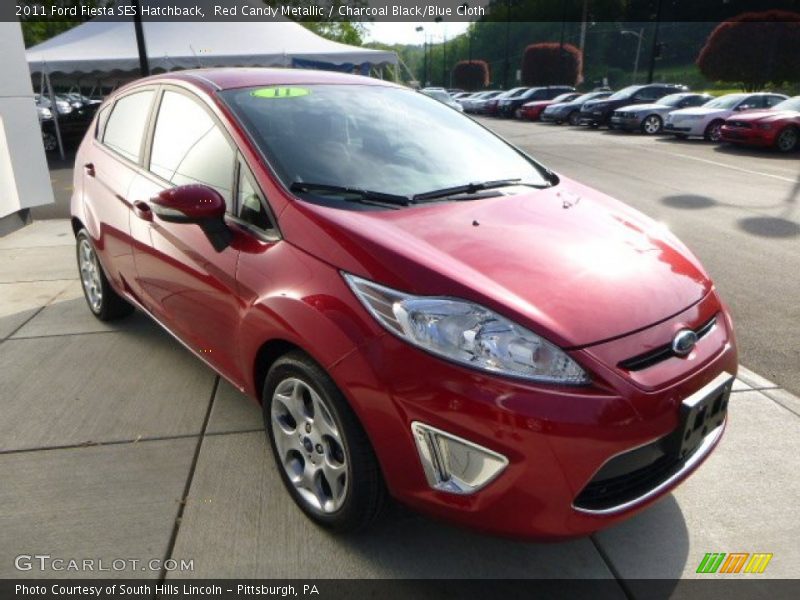 Red Candy Metallic / Charcoal Black/Blue Cloth 2011 Ford Fiesta SES Hatchback