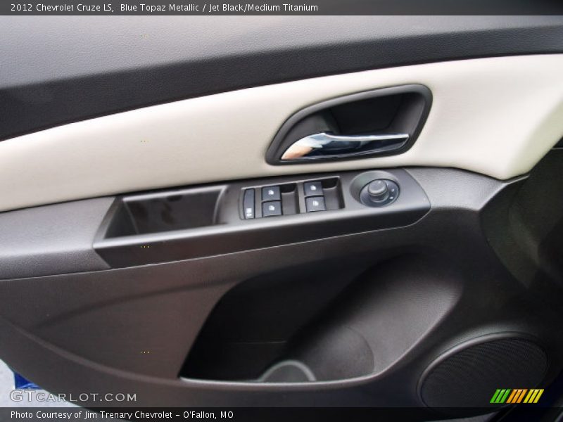 Blue Topaz Metallic / Jet Black/Medium Titanium 2012 Chevrolet Cruze LS