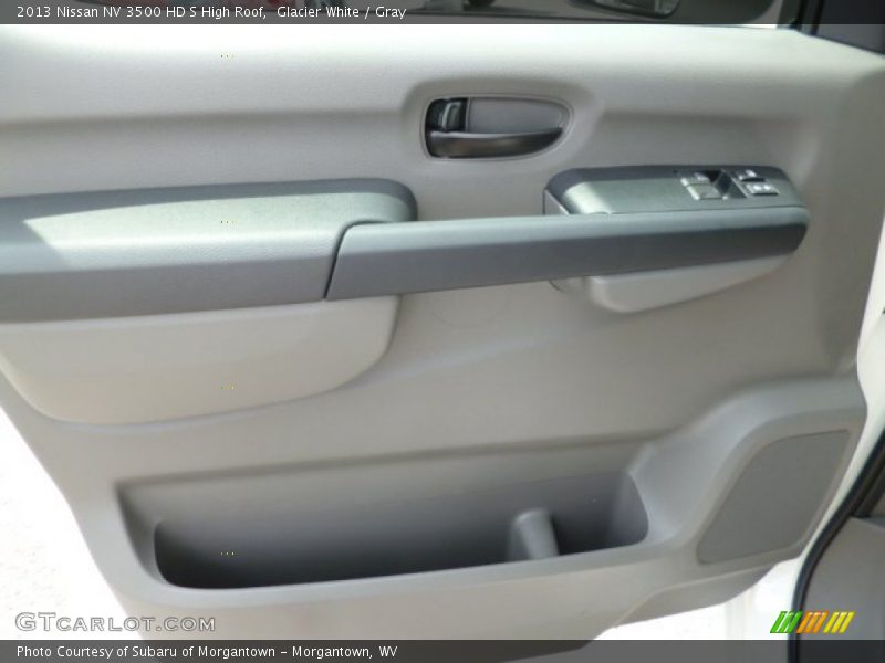 Glacier White / Gray 2013 Nissan NV 3500 HD S High Roof