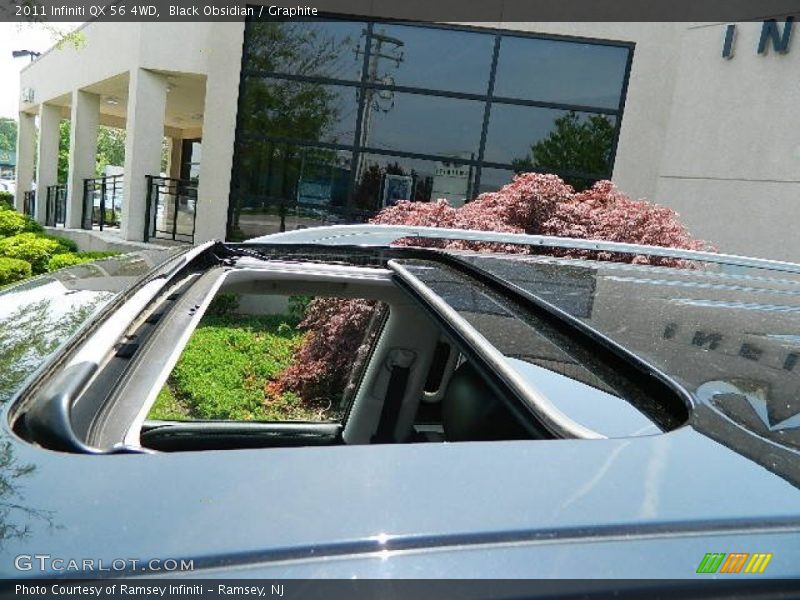 Sunroof of 2011 QX 56 4WD